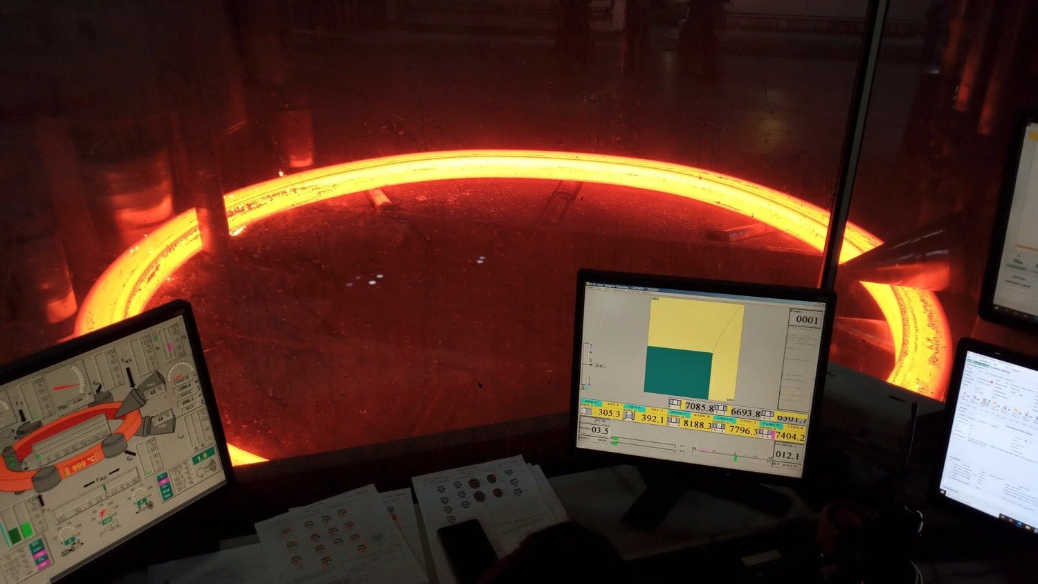 2020 ZZ Imagen Del Anillo Rolado Más Grande En FRISA Con 8188mm De D