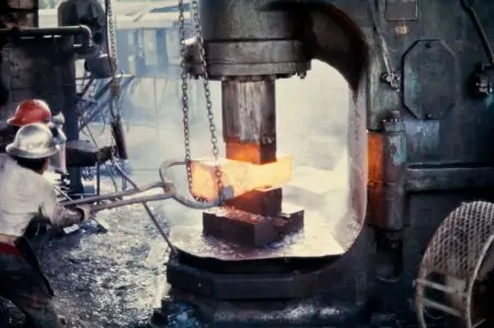 1977 Forja En Martillo Beché De 2,500 Libras