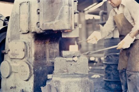 1977 La Forja En Aquellos Años Era Un Proceso Prácticamente Artesanal