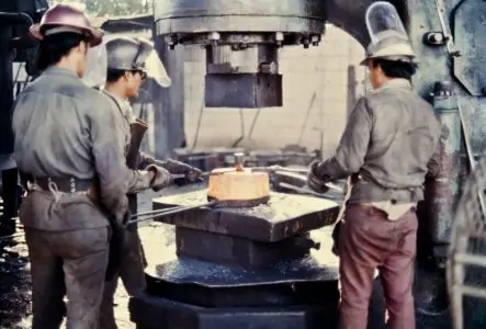 1977 Operadores Trabajando