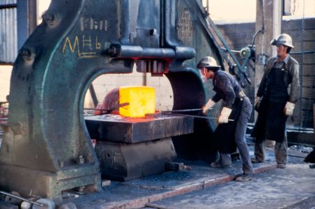 1980 Haciendo Una Pieza En El Martillo 6 (Erie 6,000 Lb) 