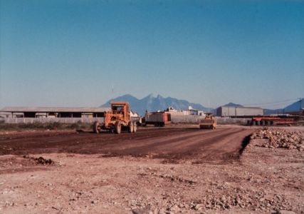 1987 Imagen De Los Inicios De La Construcción De Planta 2