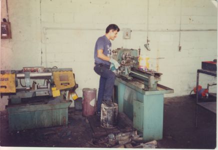 1994 Primer Torno Para Probetas De Laboratorio
