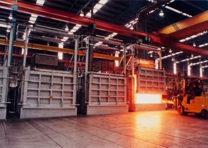 1997 Hornos Trabajando En Planta