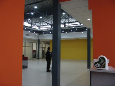 2009 BB Vista De Oficinas Generales Recién Construidas De Planta García