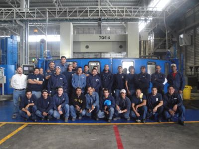 2010 Equipo De Maquinados