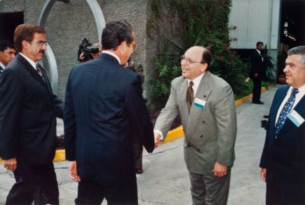 1997 A1 El 23 De Junio De 1997 El Presidente Ernesto Zedillo Inauguró La Ampliación De La Planta Santa Catarina Con La Línea 3 Ya Funcionando. 