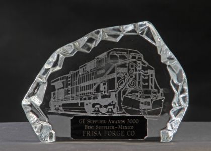 2000 A1 En El Año 2000, FRISA Recibió El Reconocimiento Como El Mejor Proveedor De México De General Electric, División Transporte