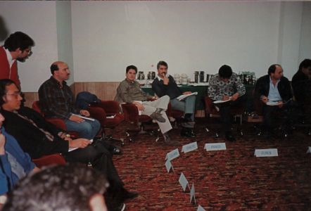 1991 AA2  En Ese Año, Eduardo Garza T. Inició Un Proceso De Planeación Estratégica Dirigido Por Aurelio Flores, Del Que Se Derivó Una Segmentación Basada En Las Necesidades De Los Clientes, Así Como Una Nueva Estructura Organizacional